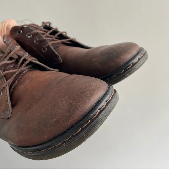 Dr. Martens Barnie Men’s Brown Leather Lace Up Boots Size 10 Chukka Doc Classic