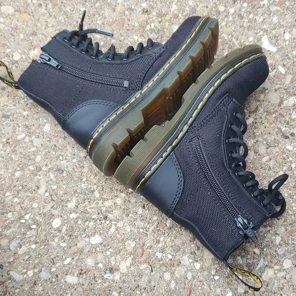 Dr. Martens Combs Junior Poly Casual Boots Black 11 Combat