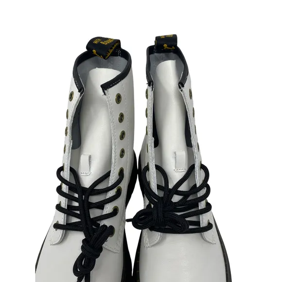 Dr. Martens Docs Womans Size 10 White Zavala Lace Up Grunge Punk Combat Boots