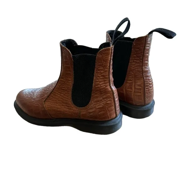 DR. Martens Flora Chelsea Croc Embossed Brown Black Boots Women’s 5 Casual Work