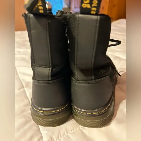 Dr Martens JUNIOR COMBS EXTRA TOUGH POLY CASUAL BOOTS size 4