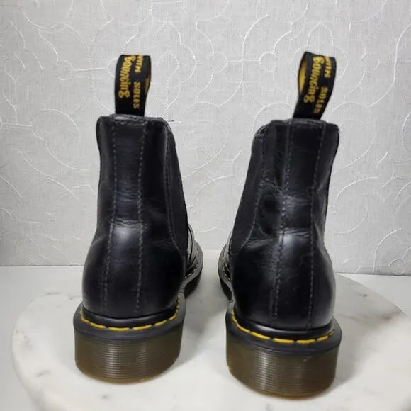 Dr. Martens Nappa Chelsea Boots Womens 7 Mens 6 Black Leather Pull On Airwair
