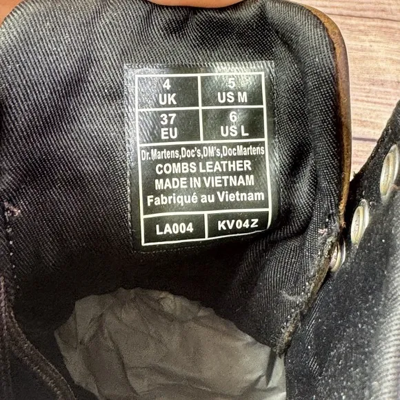 Dr. Martens Unisex Combs Leather Casual Boots, Brown Men 5 Women 6