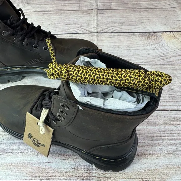 Dr. Martens Unisex Combs Leather Casual Boots, Brown Men 5 Women 6
