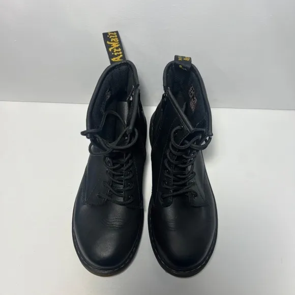 Dr. Martens Unisex Leather Casual Boots