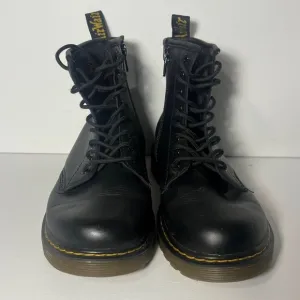 Dr. Martens Unisex Leather Casual Boots