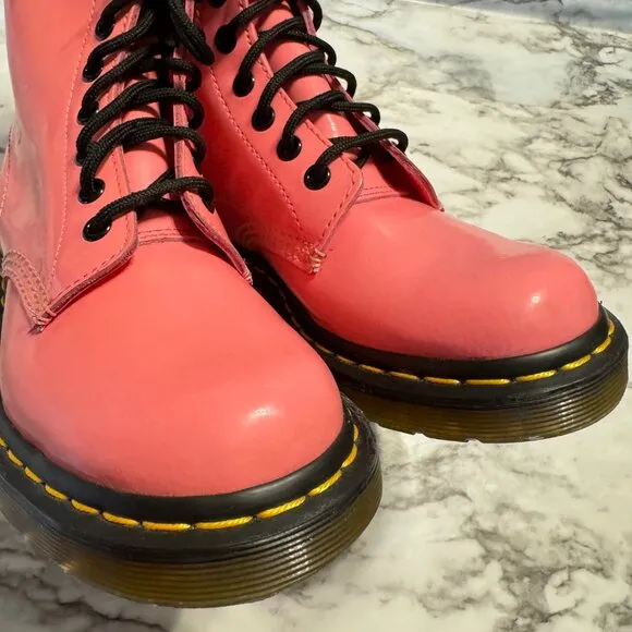 DR. MARTENS Womens 1460 Bubblegum Pink Lace Up Patent Leather Barbiecore…