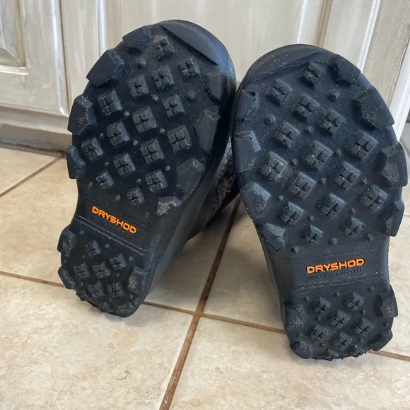 Dry Shod Artic Storm Camaflouge Mud Boots, size 3.