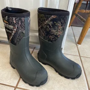 Dry Shod Artic Storm Camaflouge Mud Boots, size 3.