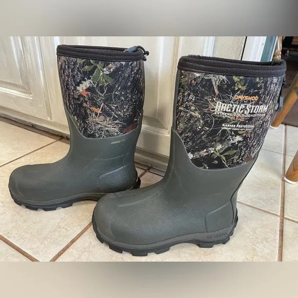 Dry Shod Artic Storm Camaflouge Mud Boots, size 3.
