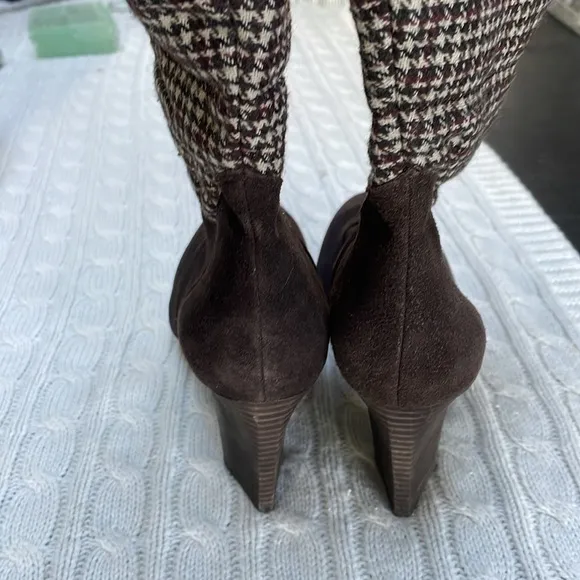 Easy Spirit anti gravity suede knee boots sz 8  3.25” heel houndstooth like new