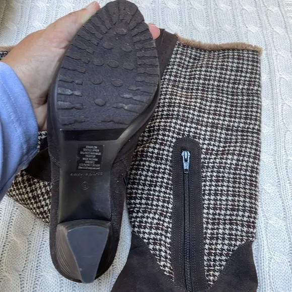 Easy Spirit anti gravity suede knee boots sz 8  3.25” heel houndstooth like new