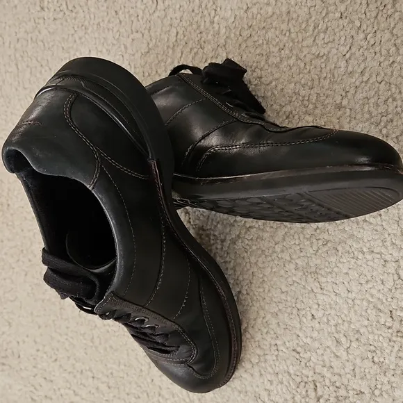 ECCO Men's Danish Design Black Leather Shoes Size 9.5