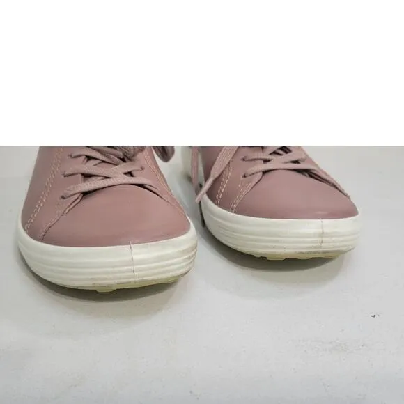 ECCO Sneakers Womens 9-9.5 Soft Pink Leather Lace Up Sneaker Danish Design Shoe