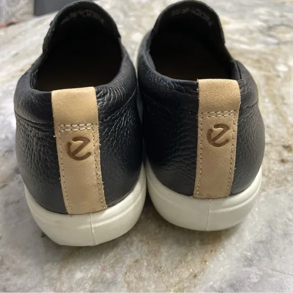 ECCO Soft 7 Black Leather Slip-On Shoes Women's US 8-8.5 EU 39
