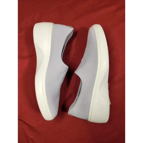 ECCO Women's Size 38 7.5 Soft 7 Wedge Slip-On Sneakers shoes  in Silver Grey 305