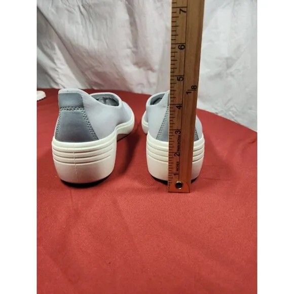 ECCO Women's Size 38 7.5 Soft 7 Wedge Slip-On Sneakers shoes  in Silver Grey 305