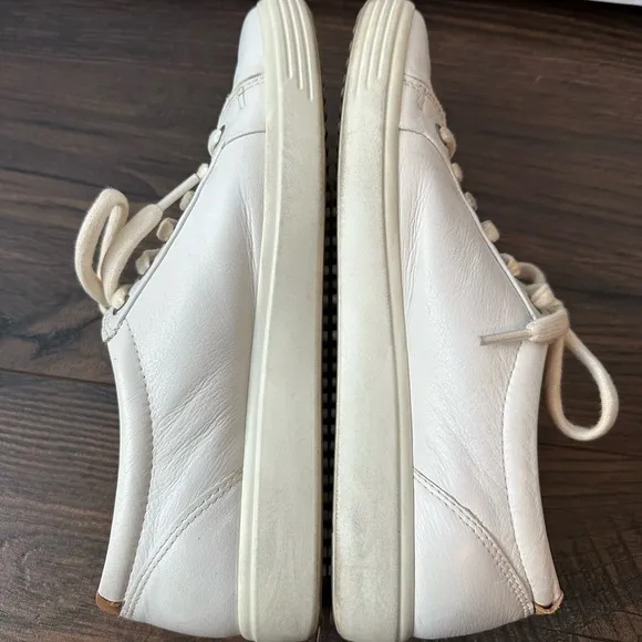 Ecco Women's Soft 7 Sneaker White Leather (Size 40EU)