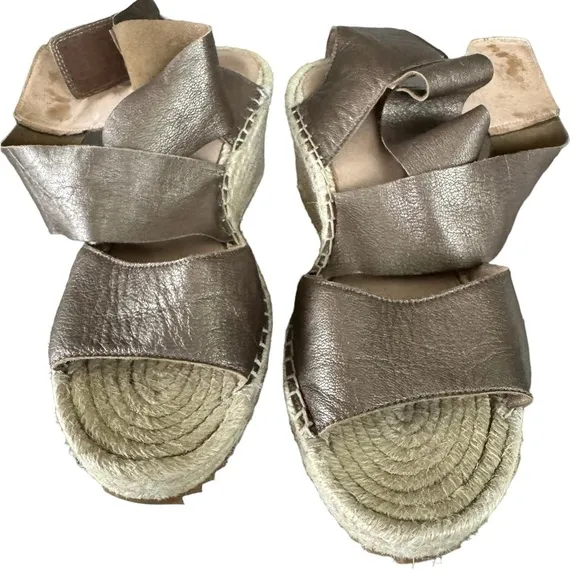 Eileen Fisher Woman's Bronze Willow Espadrille Leather Wedge Sandals, Size 8.5