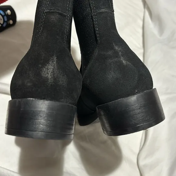 Emanuele Crasto 39 black suede ankle boot pull on rubber sole NWT flat heel