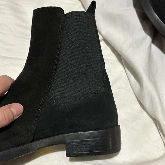 Emanuele Crasto 39 black suede ankle boot pull on rubber sole NWT flat heel