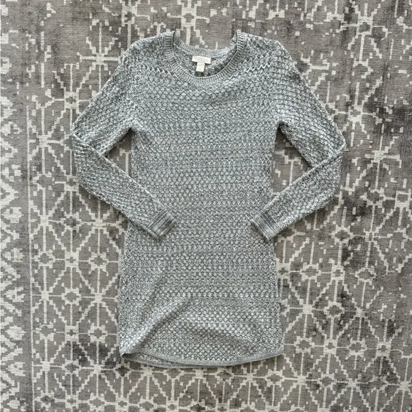 EUC Ann Taylor LOFT Grey Wool Long Sleeved sweater dress