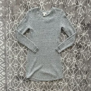 EUC Ann Taylor LOFT Grey Wool Long Sleeved sweater dress