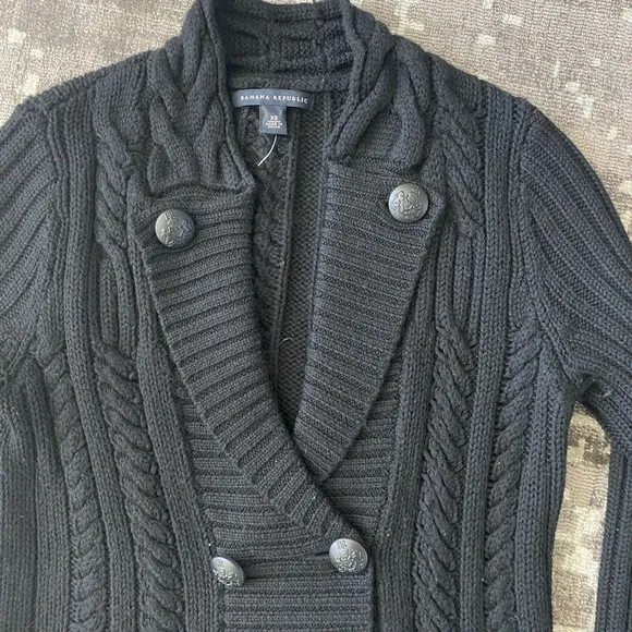 EUC Banana Republic 100% Merino Wool cableknit sweater double breasted buttons