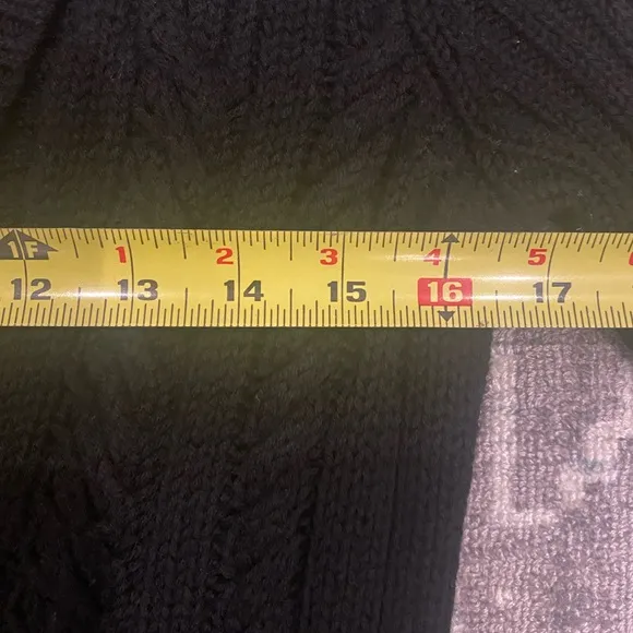 EUC Banana Republic 100% Merino Wool cableknit sweater double breasted buttons