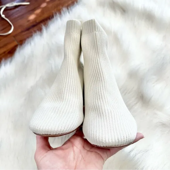 Everlane The Glove Boot in Bone Size 6.5