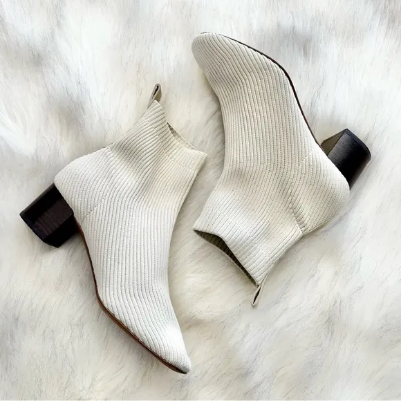 Everlane The Glove Boot in Bone Size 6.5