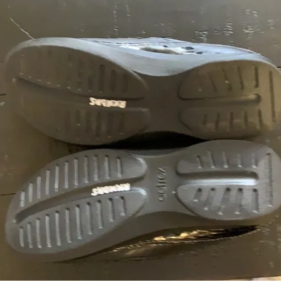 Excellent Preowned Condition Aetrex Shoes Size 7 very comfortable and classy.