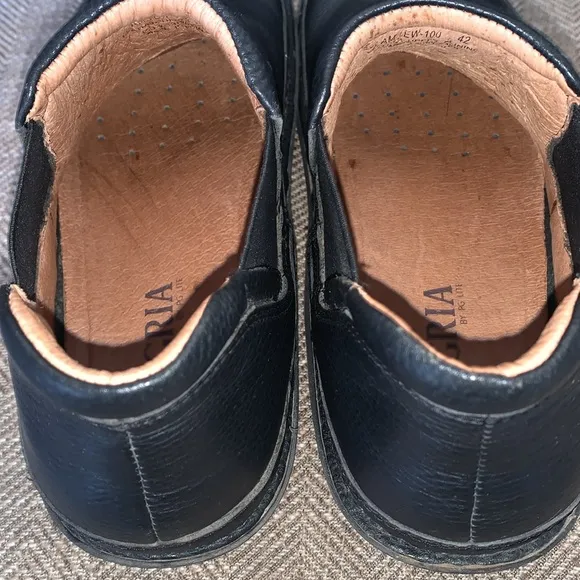Excellent Preowned Condition Alegria Mens Shoes Size 42. Very nice/ Comfortable