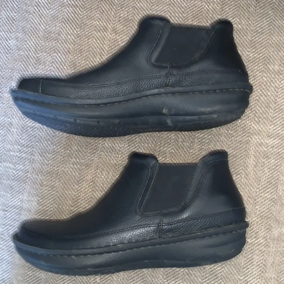 Excellent Preowned Condition Alegria Mens Shoes Size 42. Very nice/ Comfortable