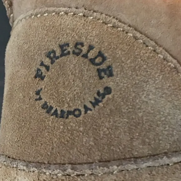 FIRESIDE BY DEARFOAMS Women's Byron Bay Shearling Slipper