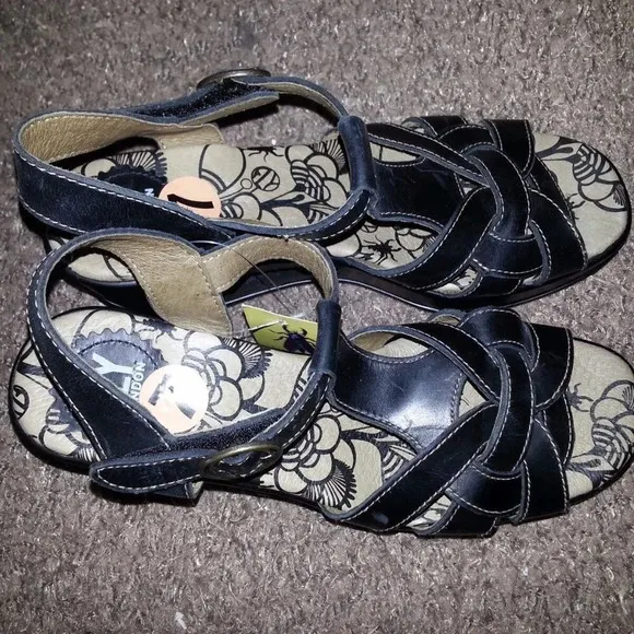 FLY LONDON-HEW-Black Leather Sandals-OpenToe-Wedge Heel-NEW WITH TAG-Sz 7M