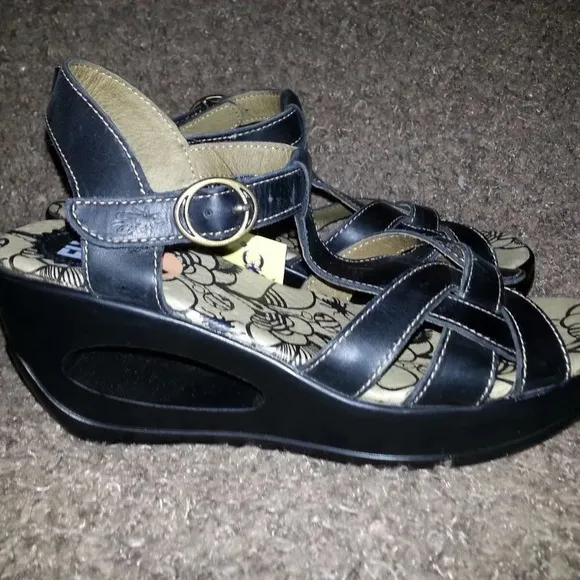 FLY LONDON-HEW-Black Leather Sandals-OpenToe-Wedge Heel-NEW WITH TAG-Sz 7M