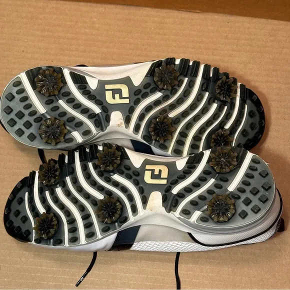 FootJoy Contour Fit men's golf shoes, size 10.5W, soft spike, spring, outdoors