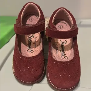 Footmates girls Burgundy suede Mary Jane Lydia Shoes sz 8