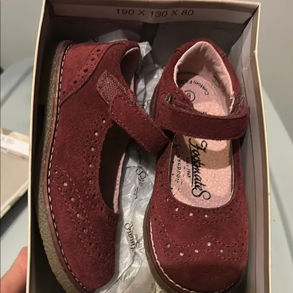 Footmates girls Burgundy suede Mary Jane Lydia Shoes sz 8