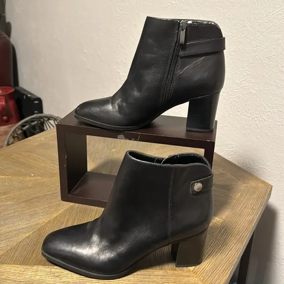 Franco Sarto Ilaria Ankle Booties (A0007)