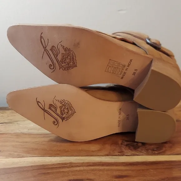 Free People Back Loop Front Cross Straps Ankle Boots Tan Womens 38.5 EU / 8 US