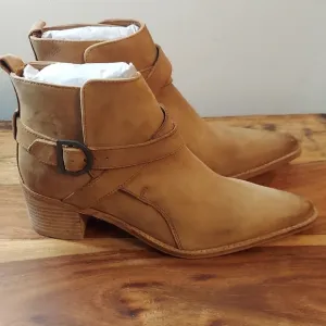 Free People Back Loop Front Cross Straps Ankle Boots Tan Womens 38.5 EU / 8 US