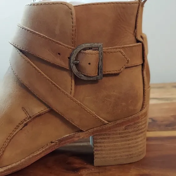 Free People Back Loop Front Cross Straps Ankle Boots Tan Womens 38.5 EU / 8 US
