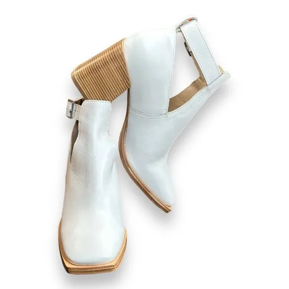 Free People Brady Buckle Boots Booties Size 9.5 White Leather