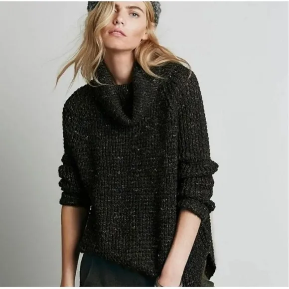 Free People Dylan Tweedy Wool Blend Chunky KnitOversized Turtleneck Sweater SM