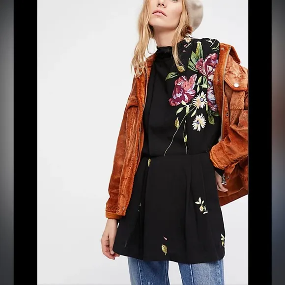 Free People Gemma Tunic Black Floral Open Tie Back Floral Mini  Dress Boho S