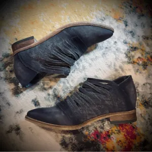 Free People | ‘Lost Valley’ Distressed Leather Ankle Boot Gray Sz 38 *Italy*