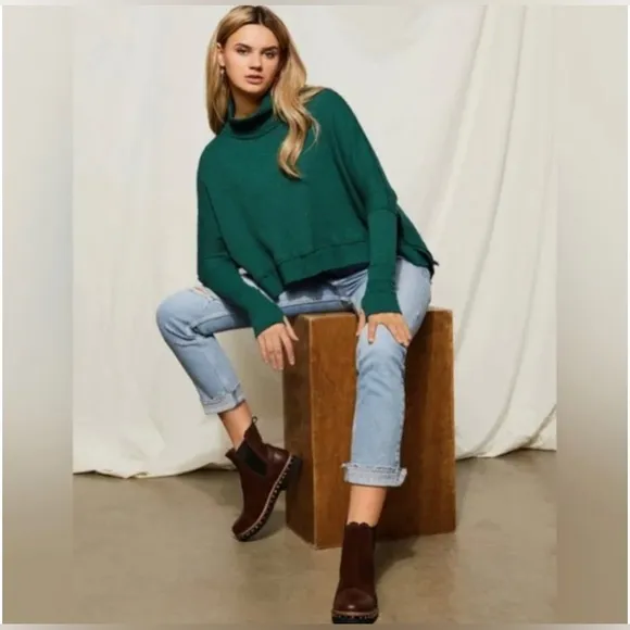 Free People NEW Atlas Studded Chelsea Boots Chocolate size 39.5 US9