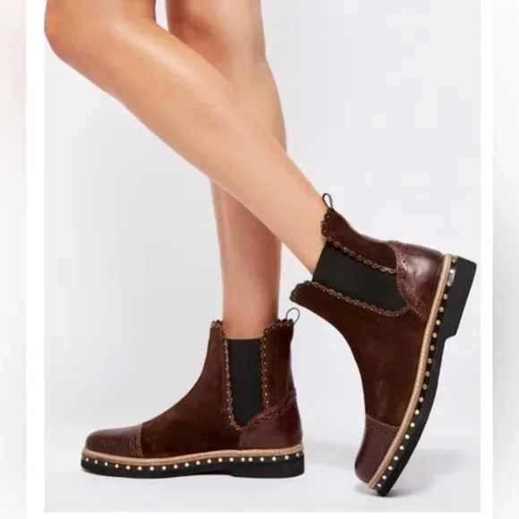 Free People NEW Atlas Studded Chelsea Boots Chocolate size 39.5 US9